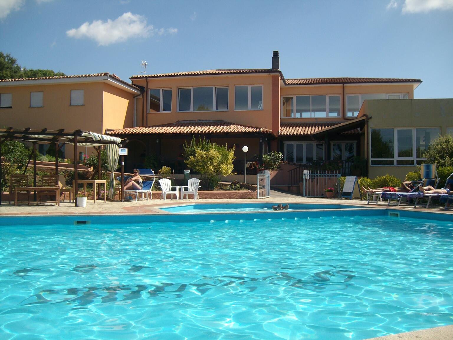 Pausania Inn Tempio Pausania Esterno foto