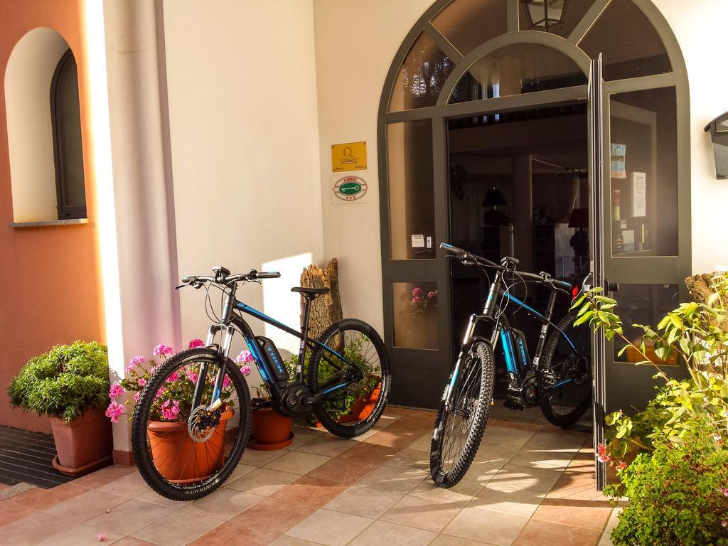 Pausania Inn Tempio Pausania Esterno foto